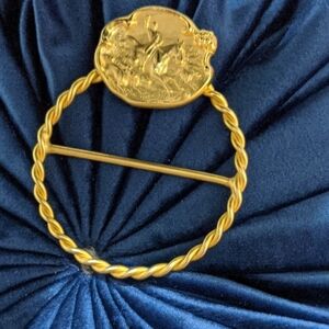 Excellent Condition Belt Buckle/ Scarf Holder